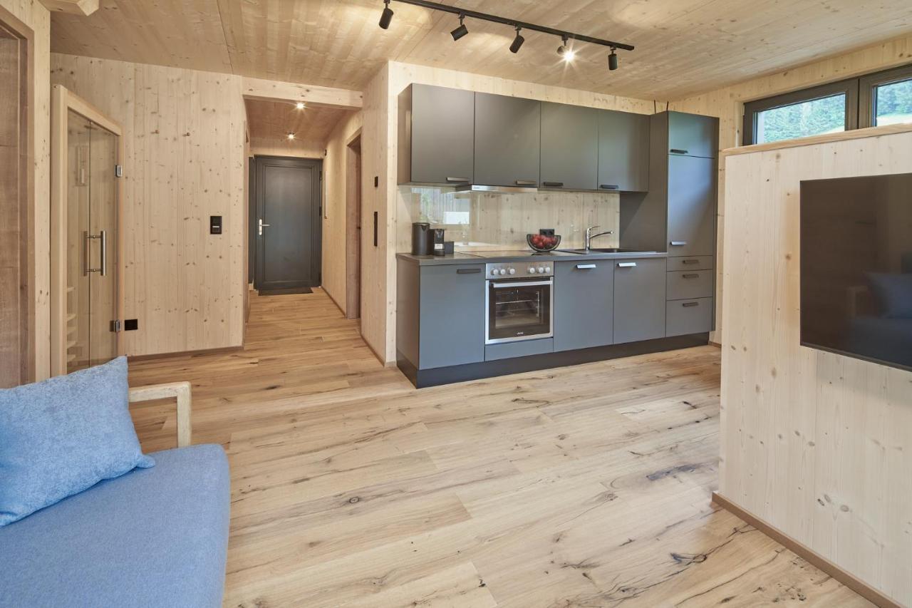 Black Forest Lodges - Gehobene Ferienwohnungen Mit Privatsaunas Tulfes Exterior foto
